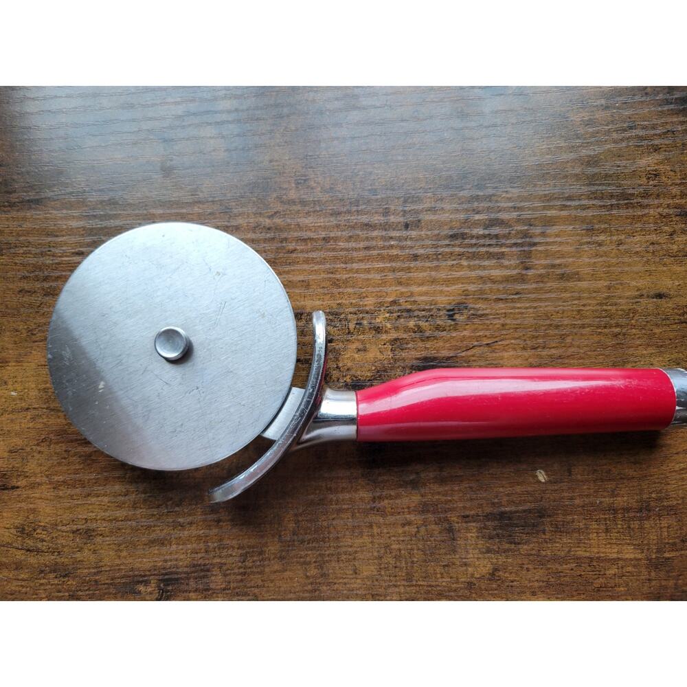 KitchenAid Large 3-1/2" Pizza Cutter/Wheel, Slicer w/Red Handle